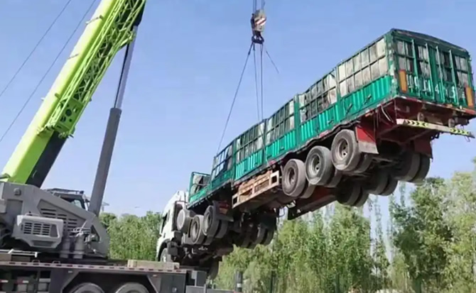清河门区道路脱困救援案例